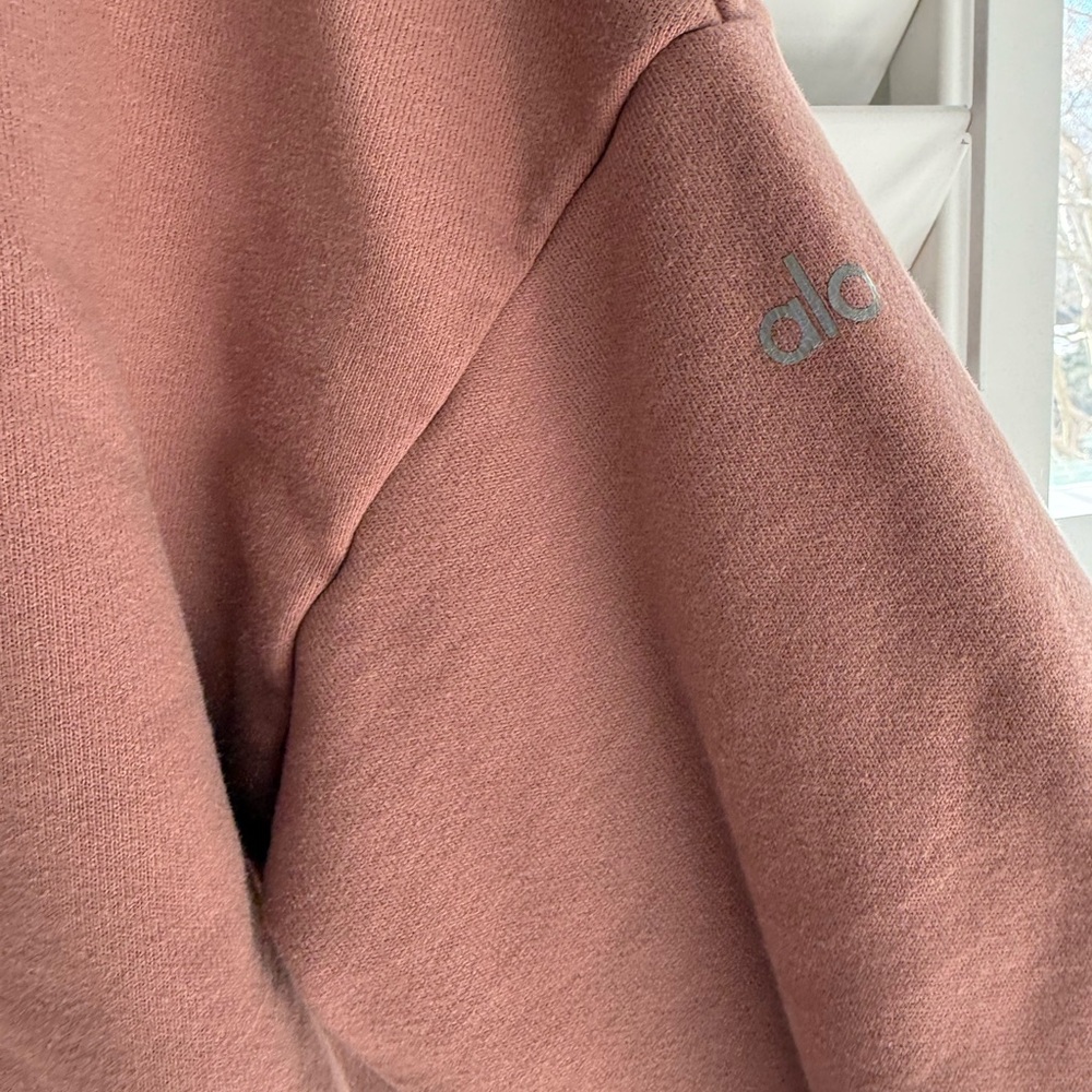 Sweatshirt - Picture 6 of 9